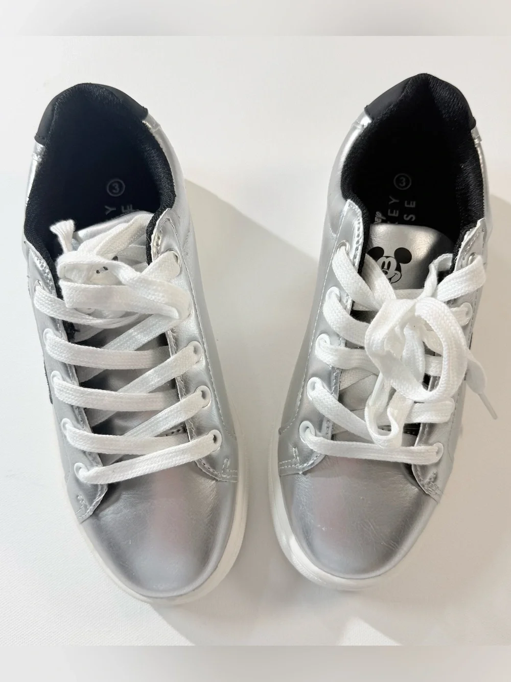 Disney Mickey Mouse Like NIB Silver Character Sneakers Kids Size 3  Lace Up